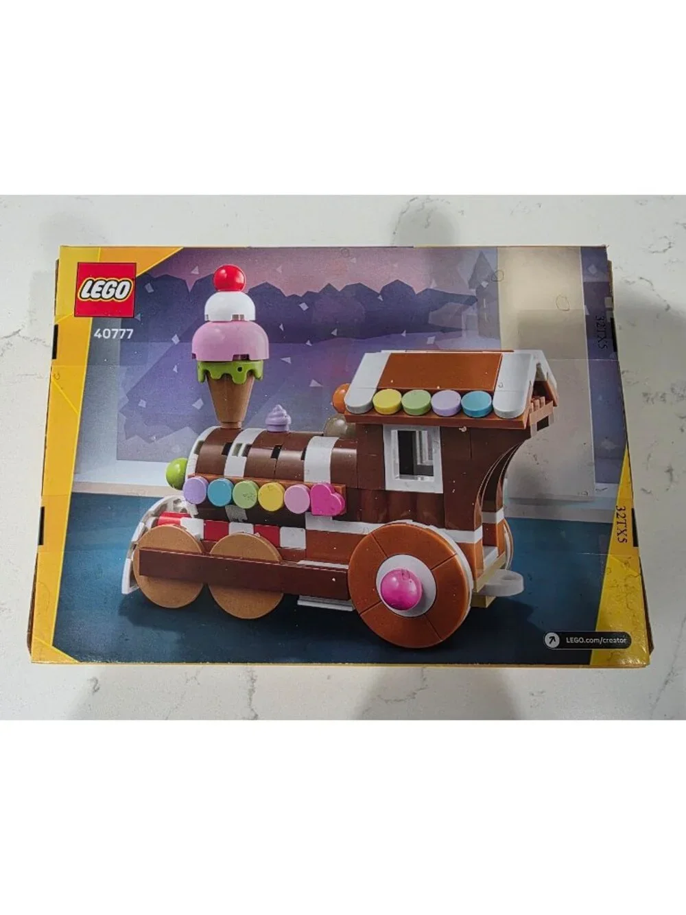 New Sealed LEGO Creator 40777 Gingerbread Train Ornament Building Toy Retired